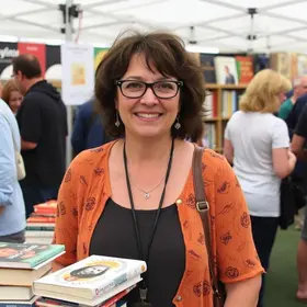 Martha Medeiros Feira do Livro Santa Cruz